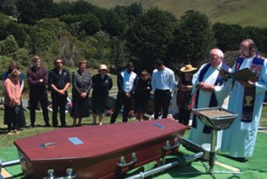 Father Brian O’Connell’s burial in the Marist plot at Makara Cemetery. Photo: Sr Rosalie O’Malley CSN