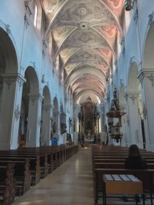 Surprising interior of the Abbey