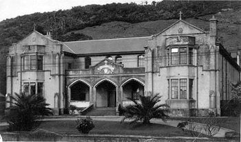 Mercy Sisters' Convent, Greymouth, in the 1930s